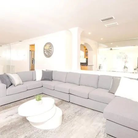 Stunning Lake-Front Villa With Pool & Spa Pembroke Pines Extérieur photo